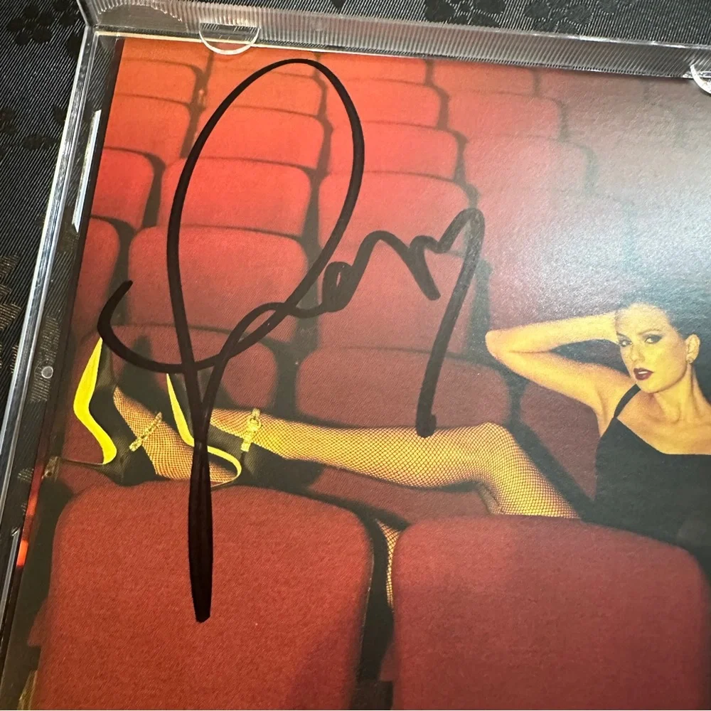 *NEW IN-HAND* Taylor Swift- The Life of a Showgirl Signed CD Insert #4 - Picture 3 of 6